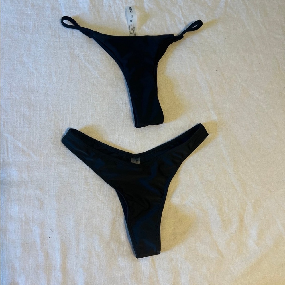 SHEIN Black Cheeky Bikini Bottoms